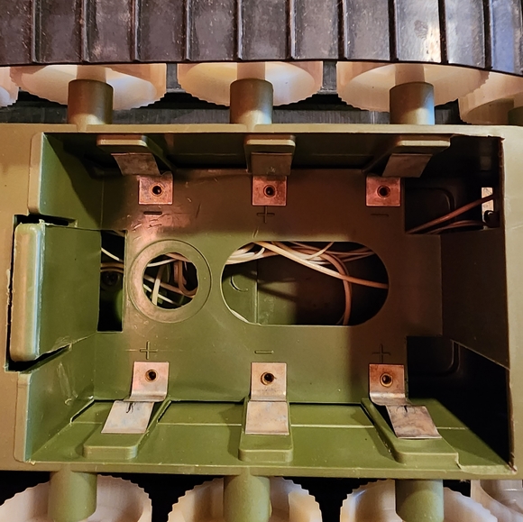 Vintage Battery Operated Battle Tank - Picture 3 of 6